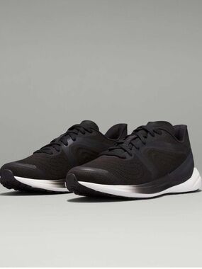 Lululemon Blissfeel 2 Womens Running Shoe
Black / Asphalt Grey / Light Vapor